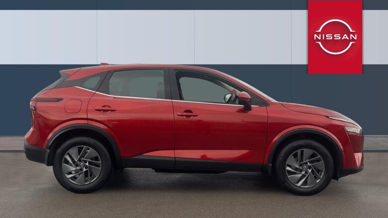 Nissan Qashqai 1.3 DiG-T MH Acenta Premium 5dr Petrol Hatchback